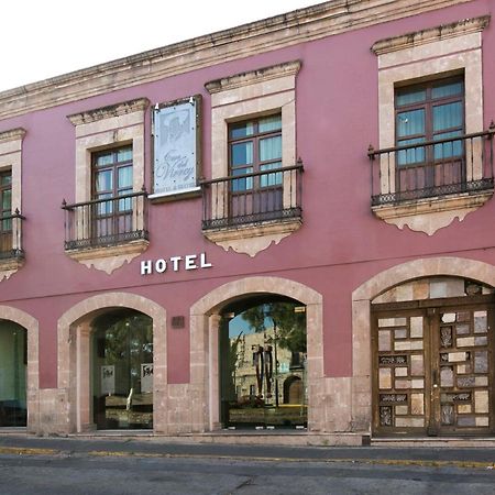 Hotel Casa Del Virrey & Suites มอเรเลีย ภายนอก รูปภาพ