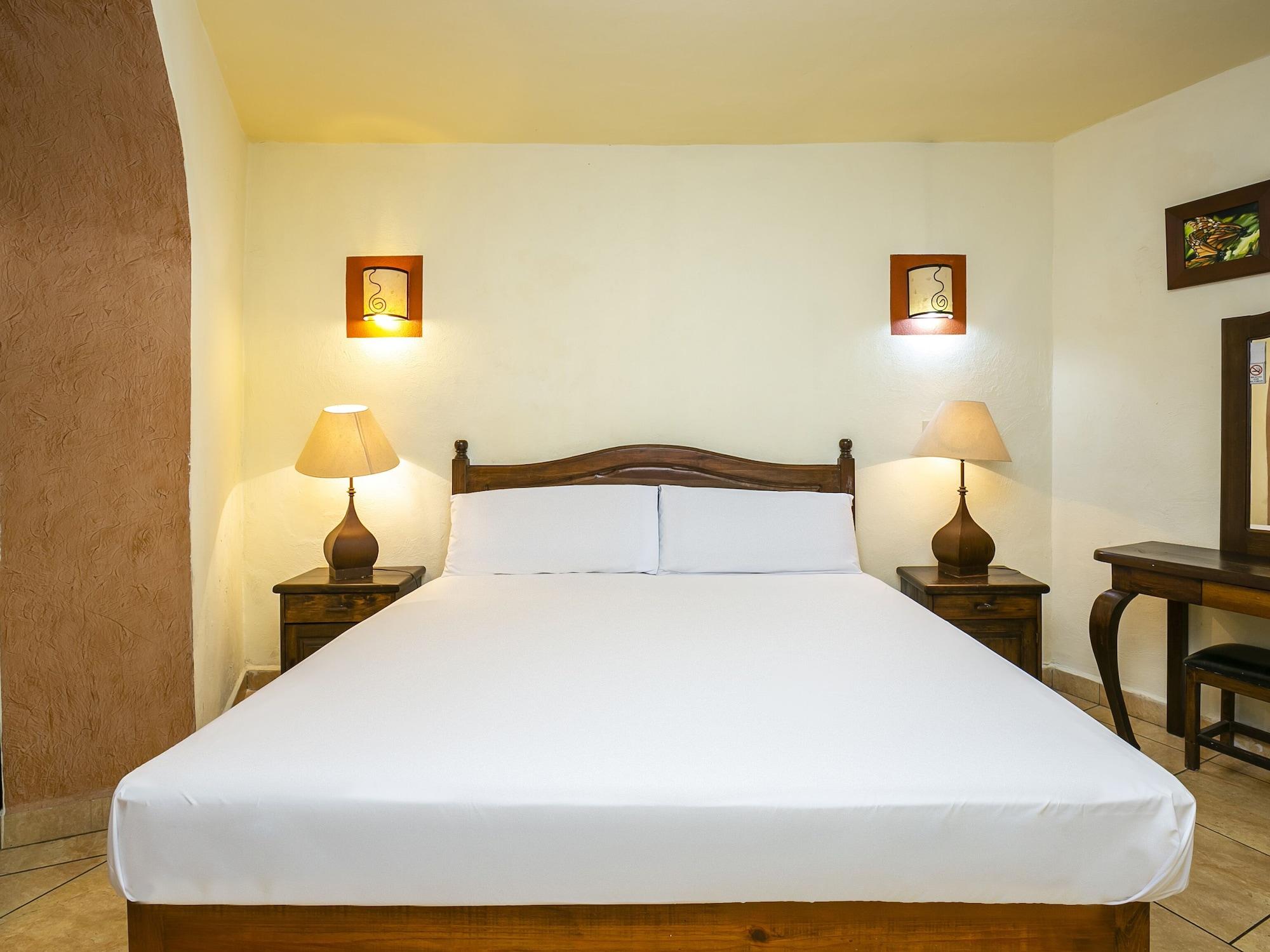 Hotel Casa Del Virrey & Suites มอเรเลีย ภายนอก รูปภาพ