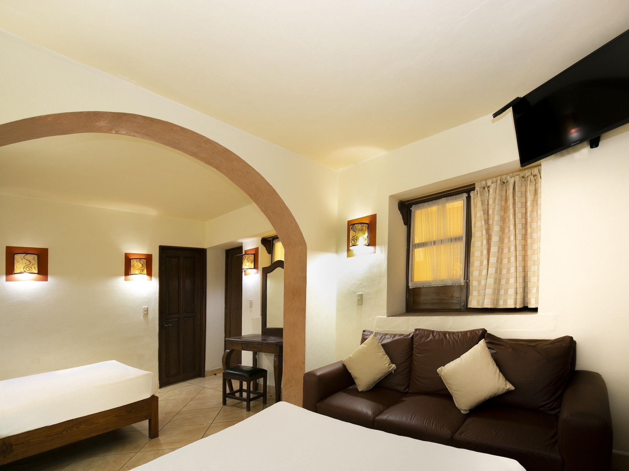 Hotel Casa Del Virrey & Suites มอเรเลีย ภายนอก รูปภาพ