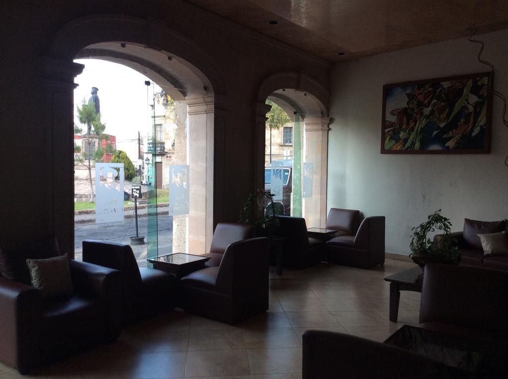 Hotel Casa Del Virrey & Suites มอเรเลีย ภายนอก รูปภาพ