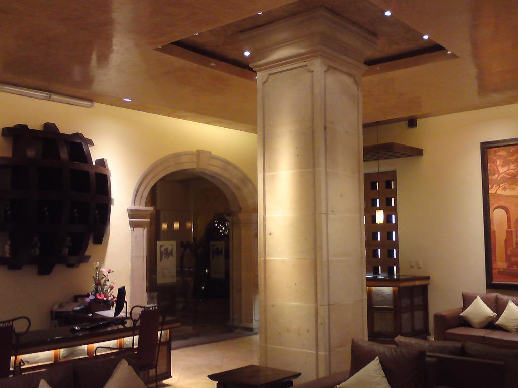 Hotel Casa Del Virrey & Suites มอเรเลีย ภายนอก รูปภาพ