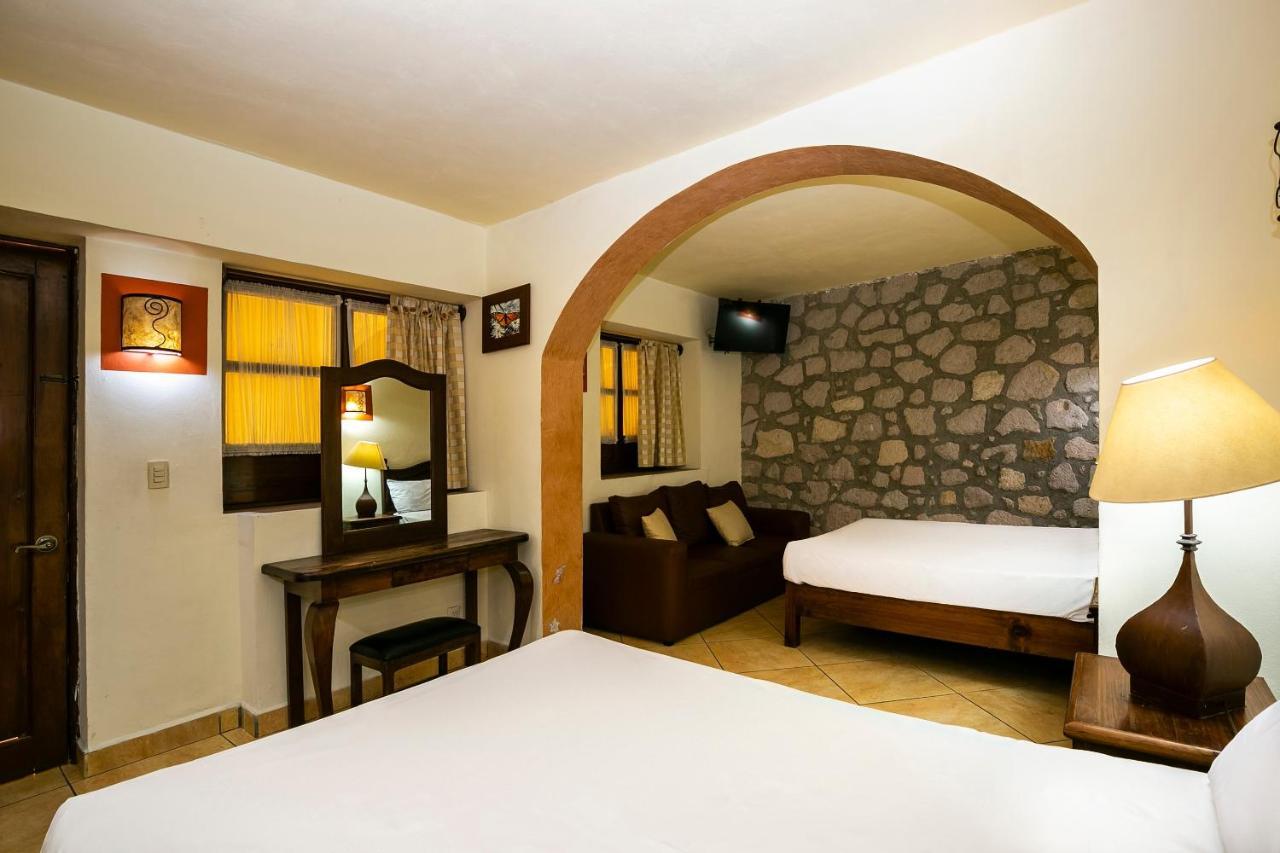 Hotel Casa Del Virrey & Suites มอเรเลีย ภายนอก รูปภาพ