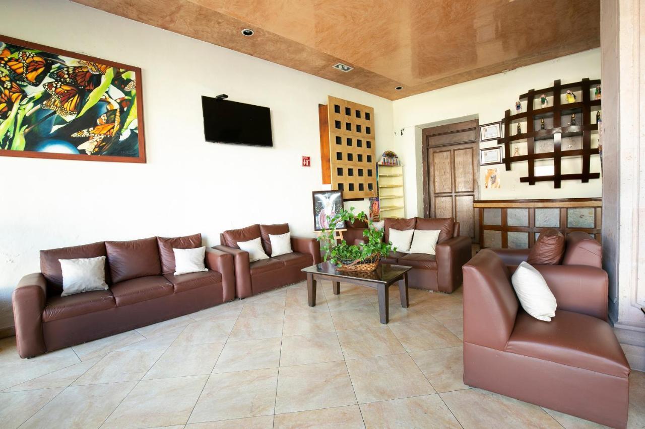 Hotel Casa Del Virrey & Suites มอเรเลีย ภายนอก รูปภาพ