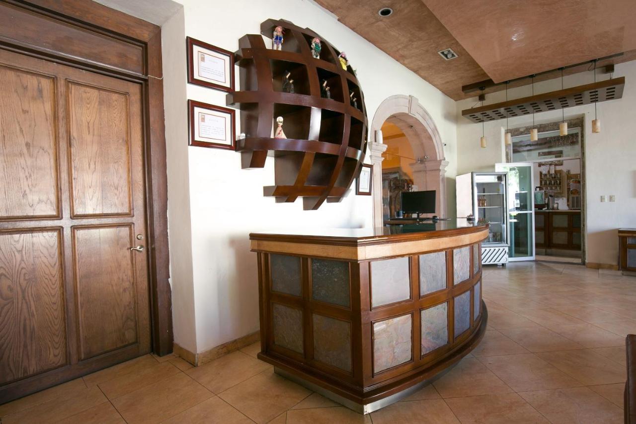 Hotel Casa Del Virrey & Suites มอเรเลีย ภายนอก รูปภาพ